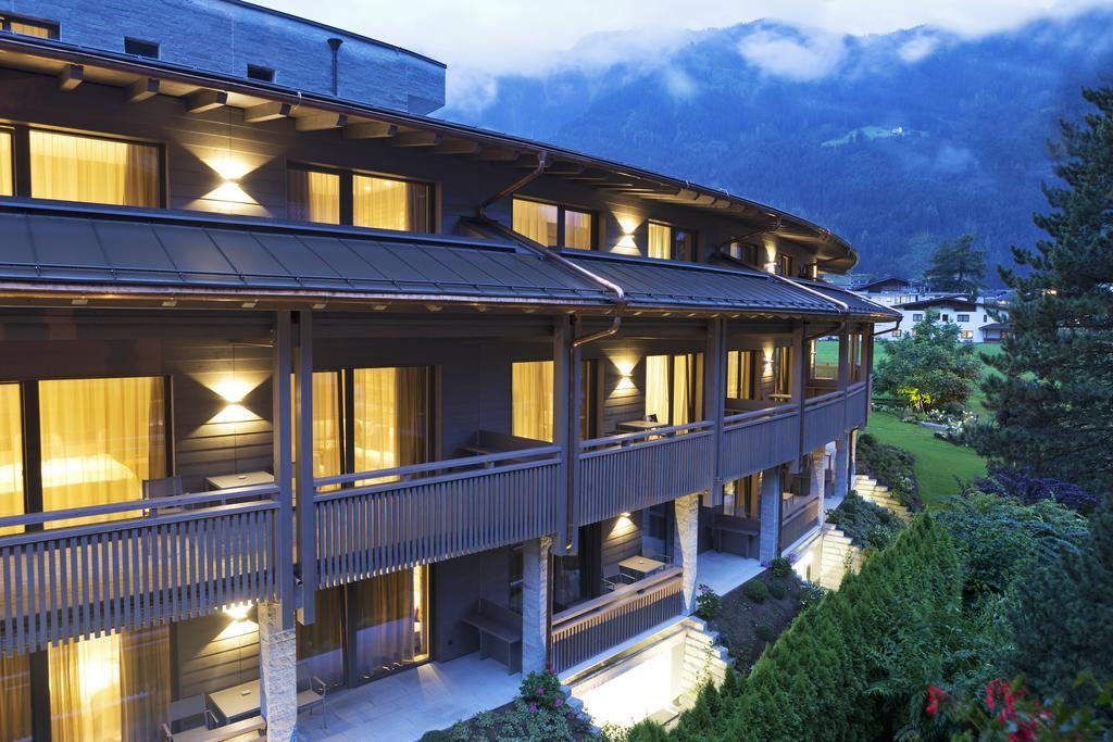 Elisabethhotel Premium Private Retreat- Adults Only Mayrhofen Bagian luar foto